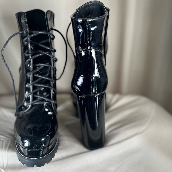Black Patent Leather Lace-Up Boots - Picture 3 of 6